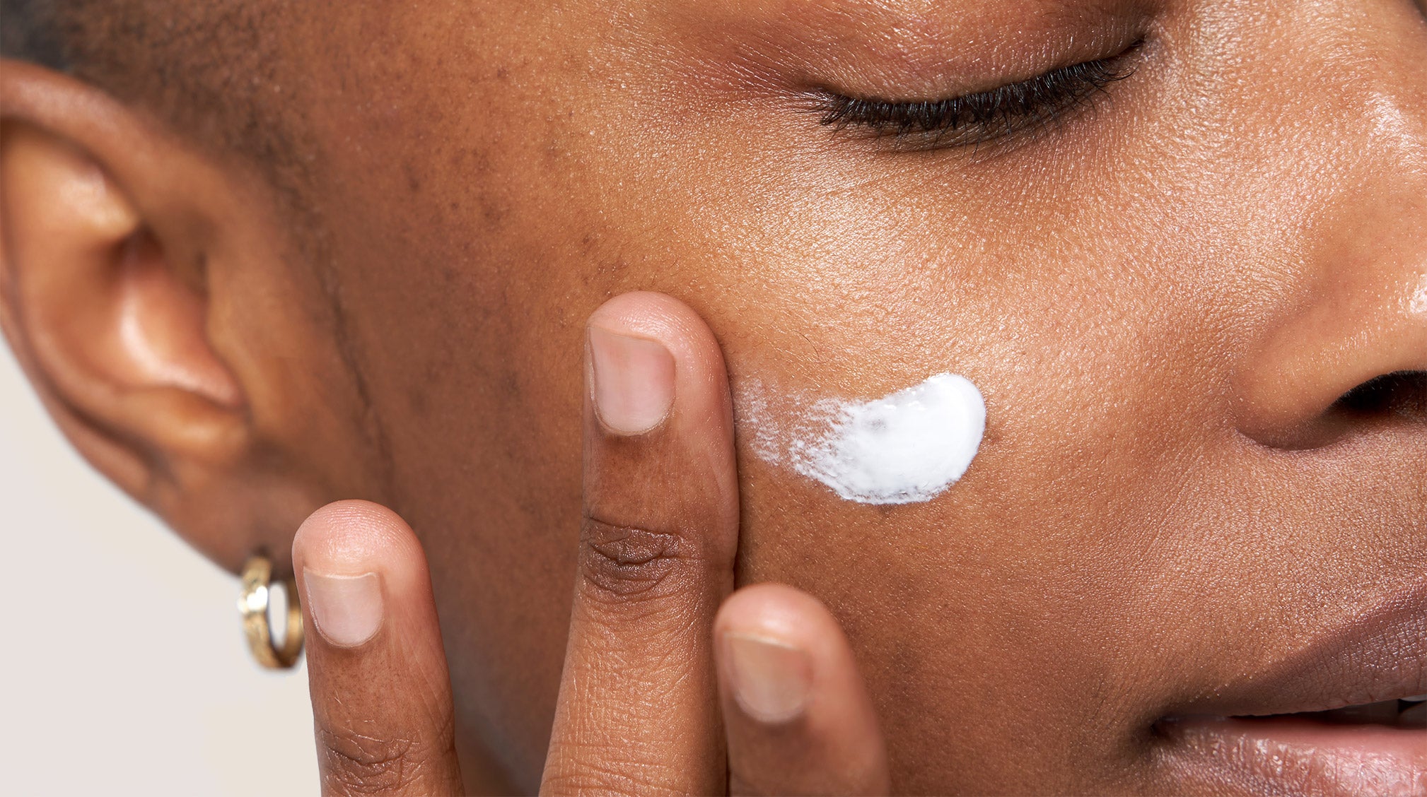 Viral 'whipped cream' sunscreen back in stock - Good Morning America